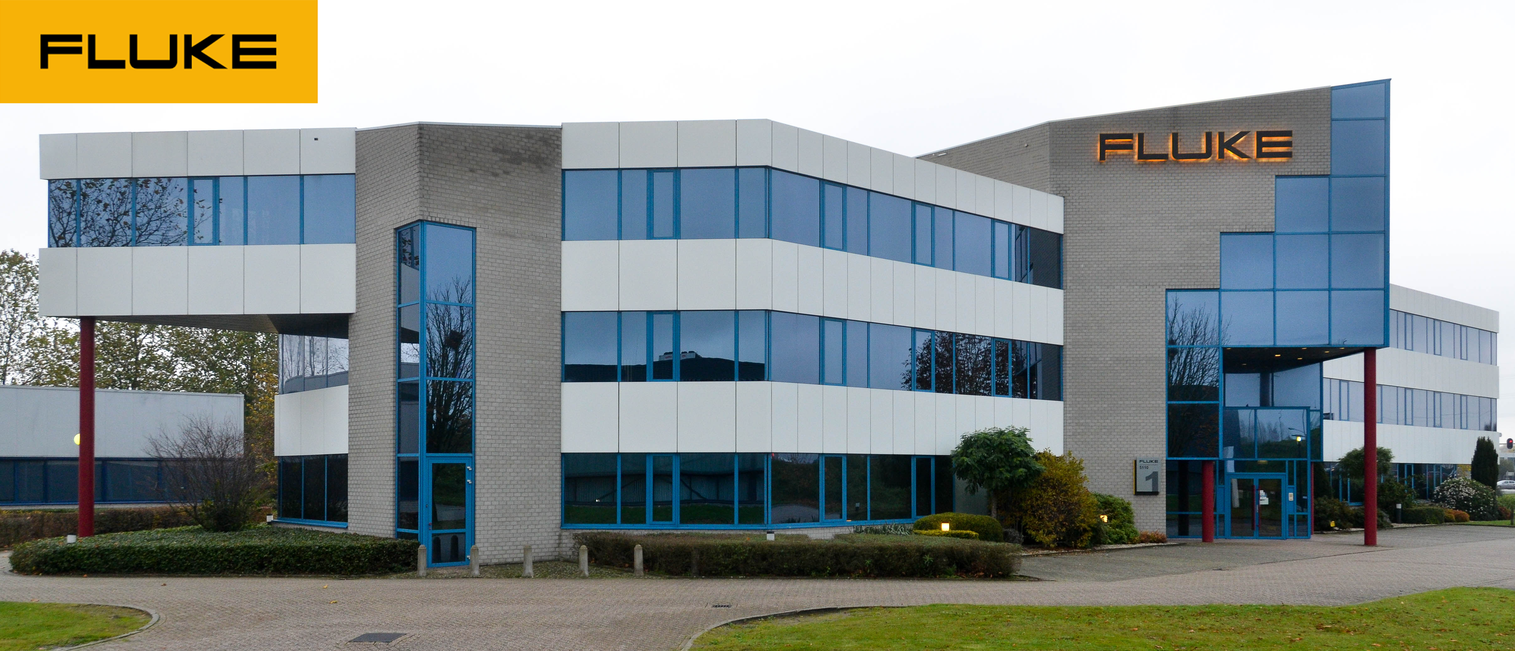 Gebouw_Fluke_Nederland_-_straatzijde.png
